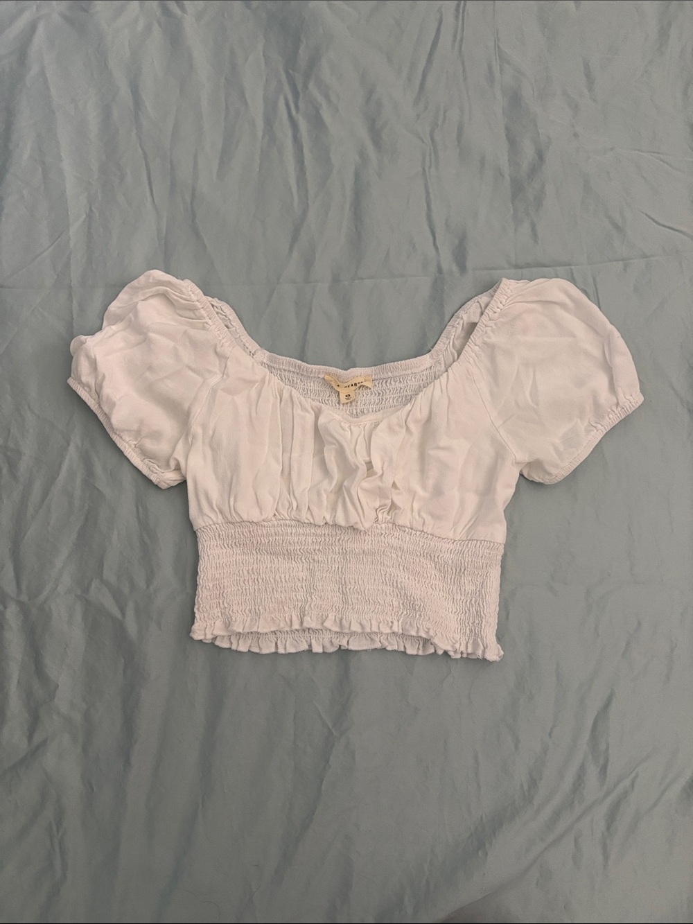 PacSun White Smocked Puff Sleeve Crop Top